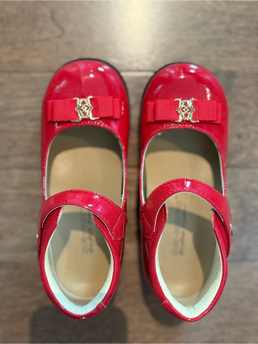 Dr. Kong Red Patent Leather Girls Mary Jane Dress Shoes Red Bow Size C11 (EU28)